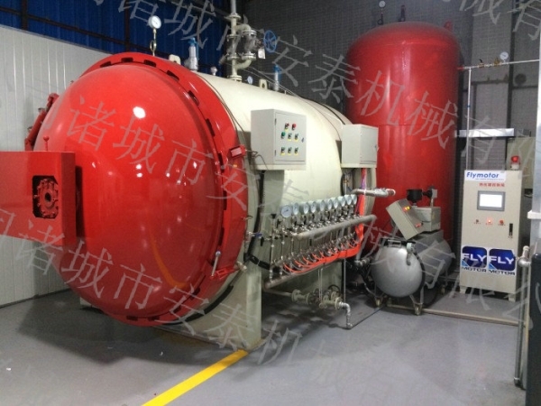 Composite autoclave